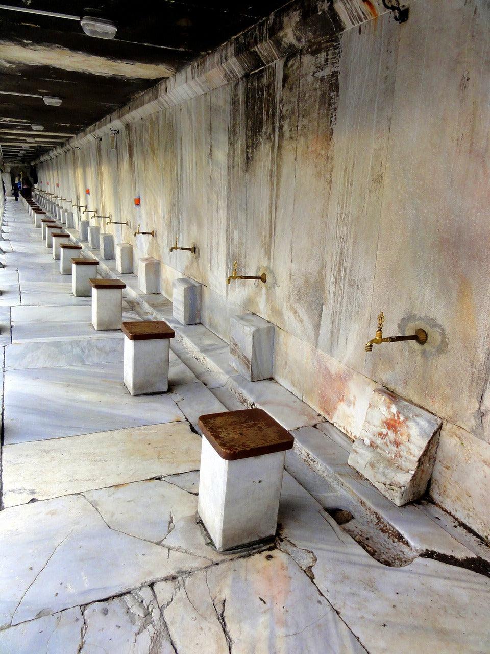 Endroit pour faire les ablutions pour faire la prières musulmanes
