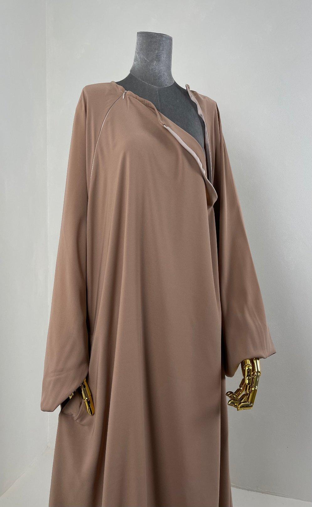 Abaya_Sajmaya_vert beige ouvert